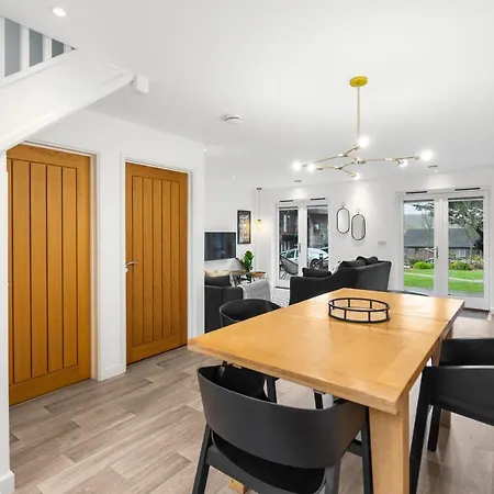 Silvercroft - Luxury Modern Coastal Retreat Near Beach, Sleeps 4 Apartmán Porthtowan